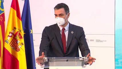 Sánchez defiende "romper la preponderancia" de la España radial