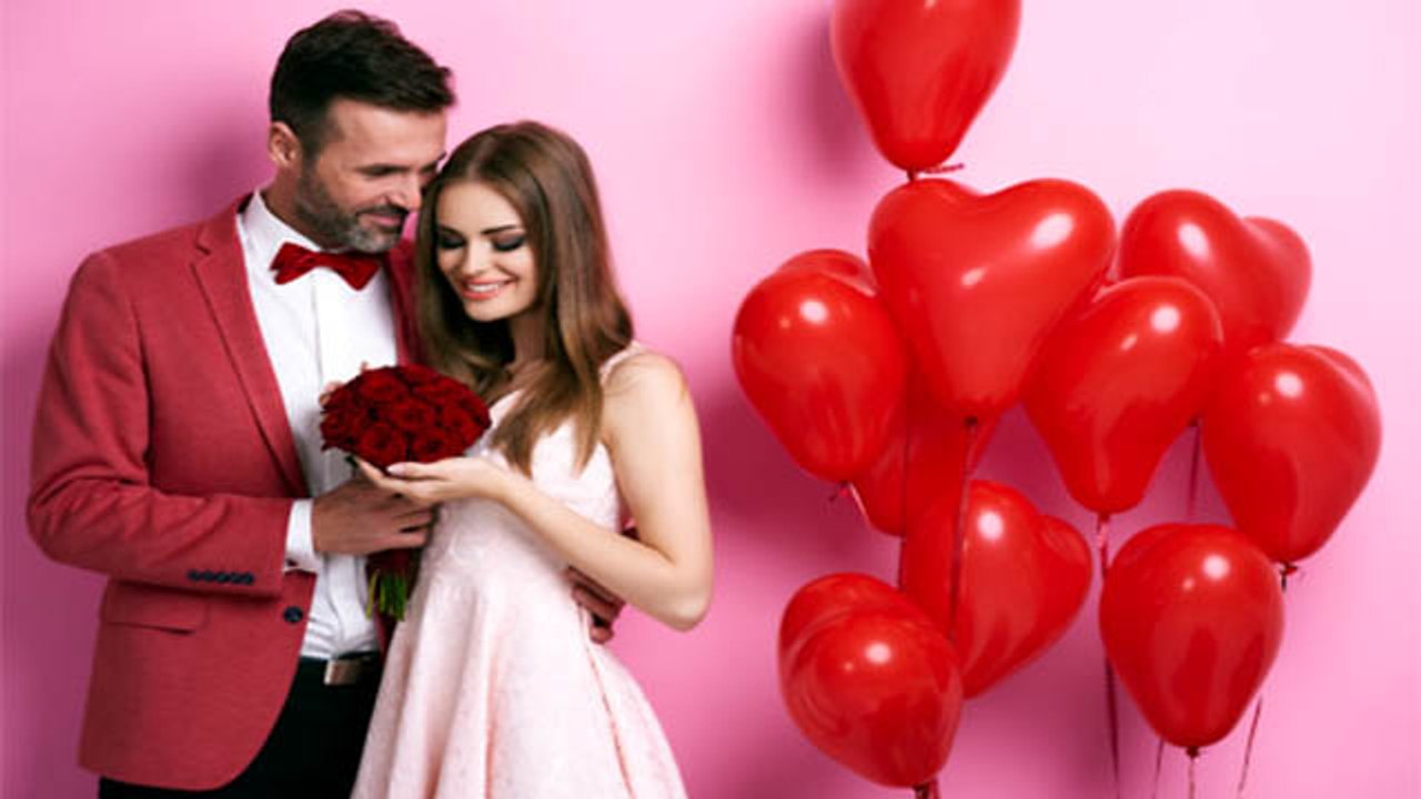 Valentine Week List 2020: 7 फरवरी से शुरू होगा Valentine Week, जानिए किस दिन है कौन सा डे । Boldsky