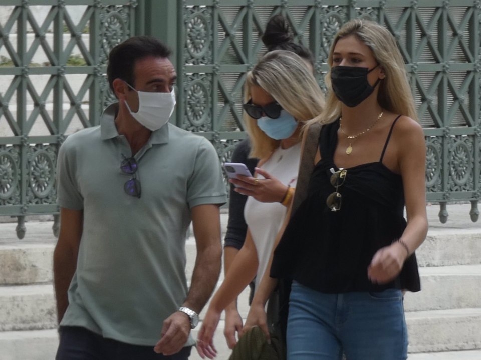 Crónica Rosa: El pabellón de caza por el que Ponce no firma el divorcio