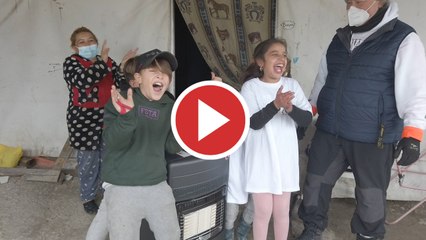 Sin calefacción y sin luz, así es el duro invierno en la Cañada Real