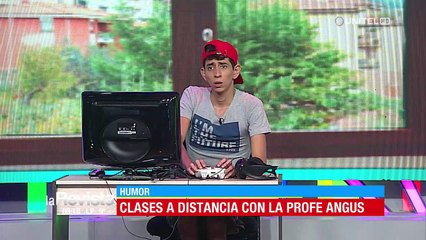 Humor: El primer día de clases de la profe Angus se salió un poco de control