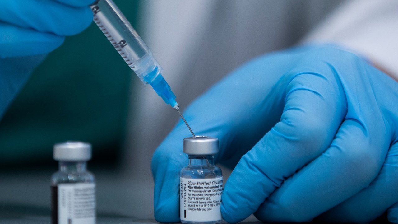 Israel to provide 5,000 COVID vaccines for Pale...