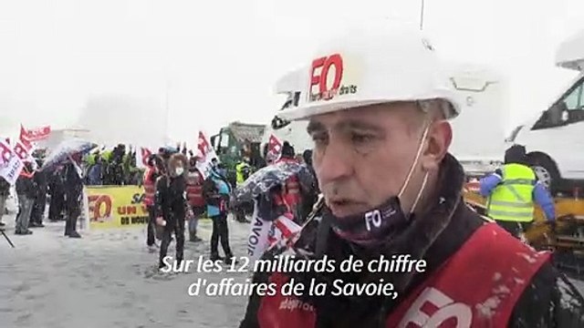 Blocage du tunnel du Fréjus pour appeler à la réouverture des remontées mécaniques