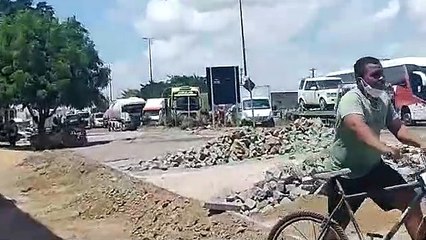 Greve dos caminhoneiros no bairro Cidade Nova, em Freira de Santana (BA)