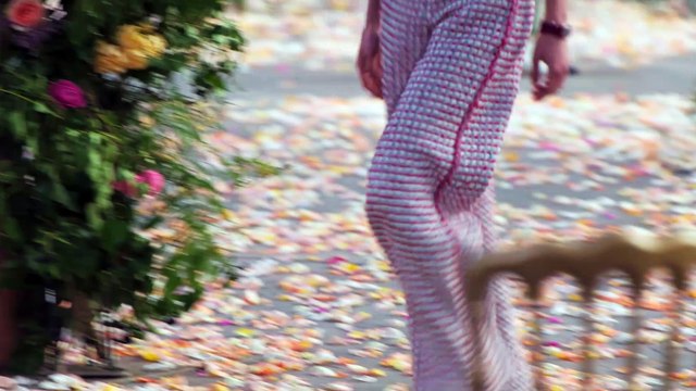 La mesa redonda de Chanel: así vivieron sus musas el desfile Haute Couture Primavera/Verano