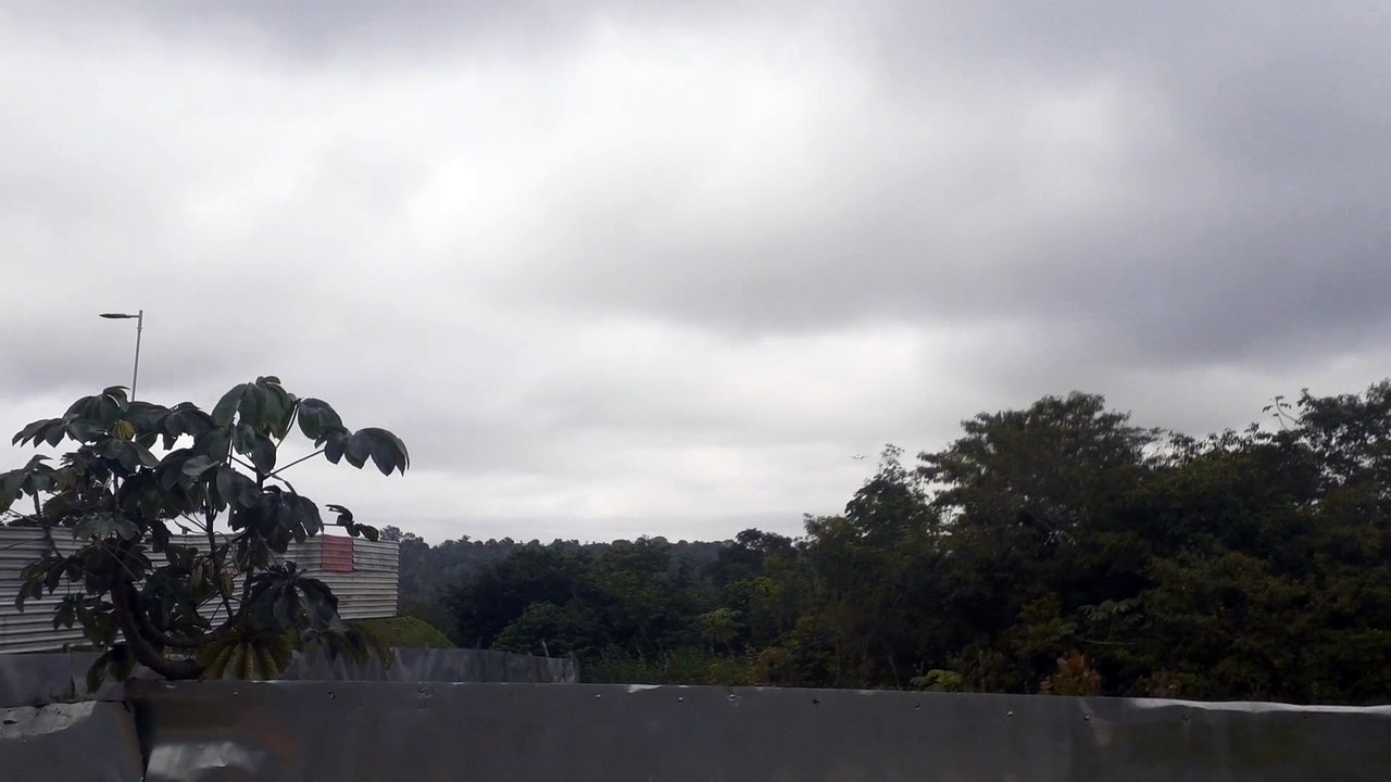 Boeing 777-300ER PT-MUA na aproximação final antes de pousar em Manaus vindo de Guarulhos