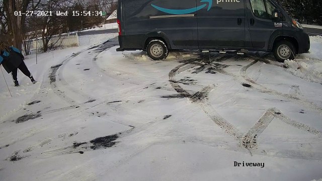 Amazon Driver Gets Van Stuck in Front Yard and Ruins Lawn