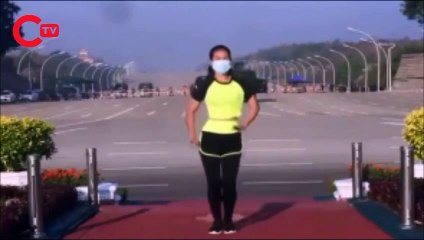 Aerobik dersini sürdürünce sosyal medyada gündem oldu