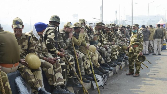 Security tightened at Ghazipur border: Watch ground report