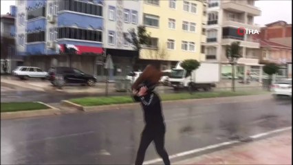 Tekirdağ’da sağanak yağış ve şiddetli fırtına etkili oldu