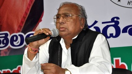 V. Hanumantha Rao : జాతీయ పతాకాన్ని అవమానిస్తున్నారు... జాతీయ పతాకం పై ఫోటోలు !