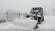 'Life-threatening' blizzard hits New York City