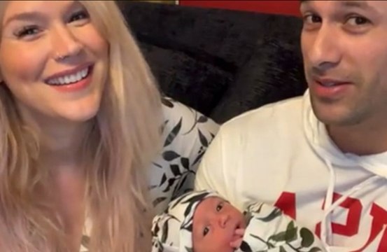 Joss Stone welcomes daughter into the world