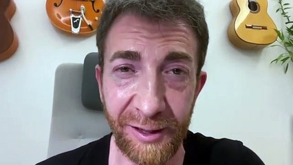 Pablo Motos enseña la curiosa decoración de la habitación favorita de su casa