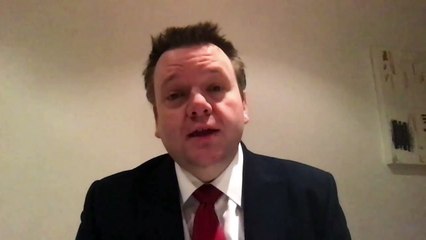 Labour calls for mandatory hotel quarantine for UK arrivals