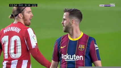 FC Barcelone : Quand Messi tente de marquer de la poitrine !