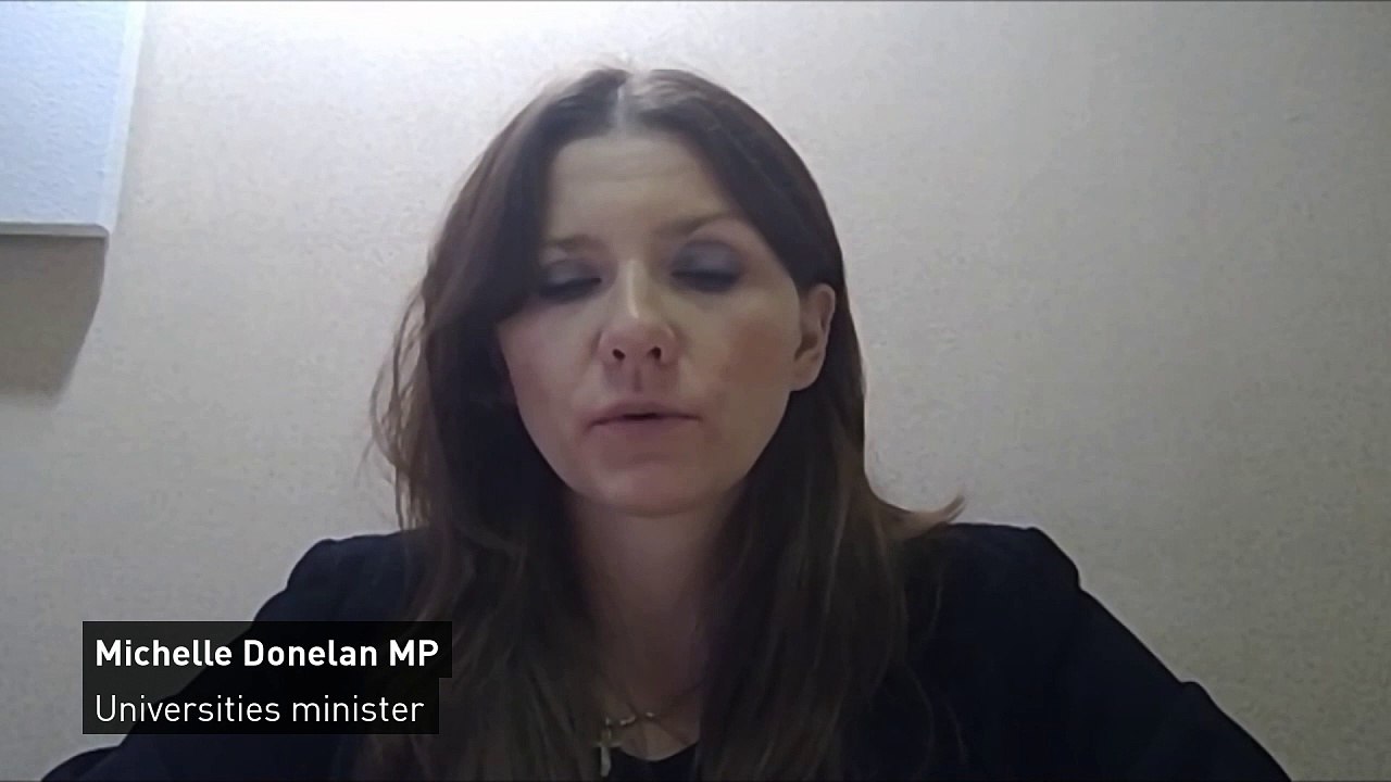 Minister says border policy is in line with medical advice