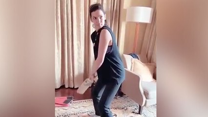 Hardik Pandya's Wife Natasa Stankovic Batting FUNNY VIDEO VIRAL | Boldsky