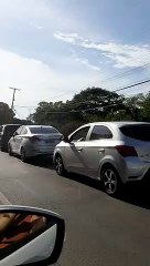 Atraso na chegada das vacinas gera trânsito no Parque da Cidade.