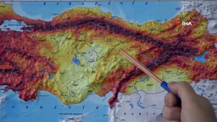 Deprem Uzmanı Açıkladı: "Paniğe Gerek Yok"-