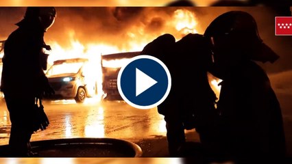 Controlado el incendio que tuvo varias explosiones en Alcalá de Henares