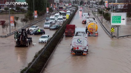 Sintflutartiger Regen in Izmir -"Seit 30 Jahren nicht erlebt"