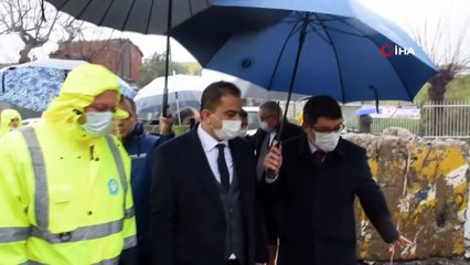 Şehzadeler’deki su taşkınına anında müdahale felaketi önledi