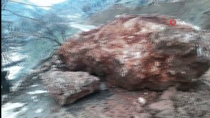 Kar yağışı heyelana neden oldu