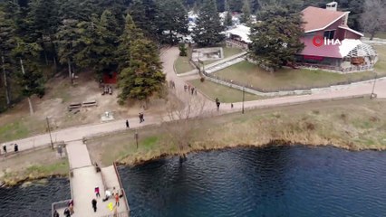 Gölcük Tabiat Parkı, güzel havayı fırsat bilen tatilcilerle doldu