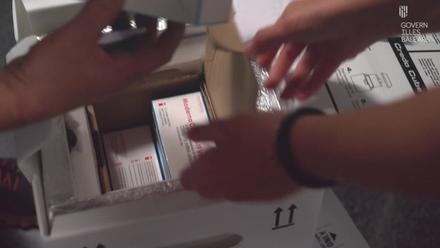 Llegada de 900 dosis de vacunas de Moderna a Mallorca