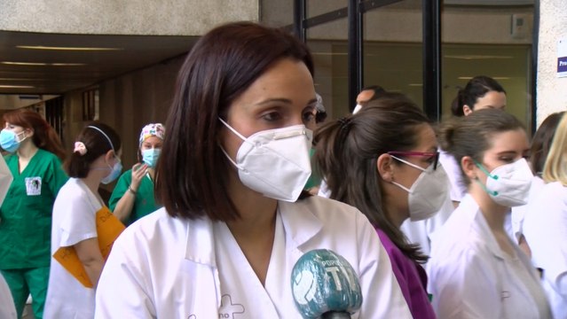 Sanitarios de Lorca, enfadados por el retraso de la segunda dosis