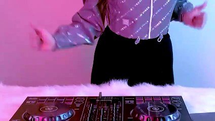 DJ TERPESONA AKU TERPESONA MENATAP WAJAHMU YANG MANIS TIK TOK (DJ IMUT REMIX)