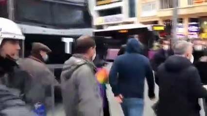 Gözaltılara tepki gösteren TİP milletvekili Barış Atay'a saldırı