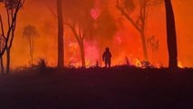 Firefighters battle extreme conditions as Wooroloo Fire rages in Australia
