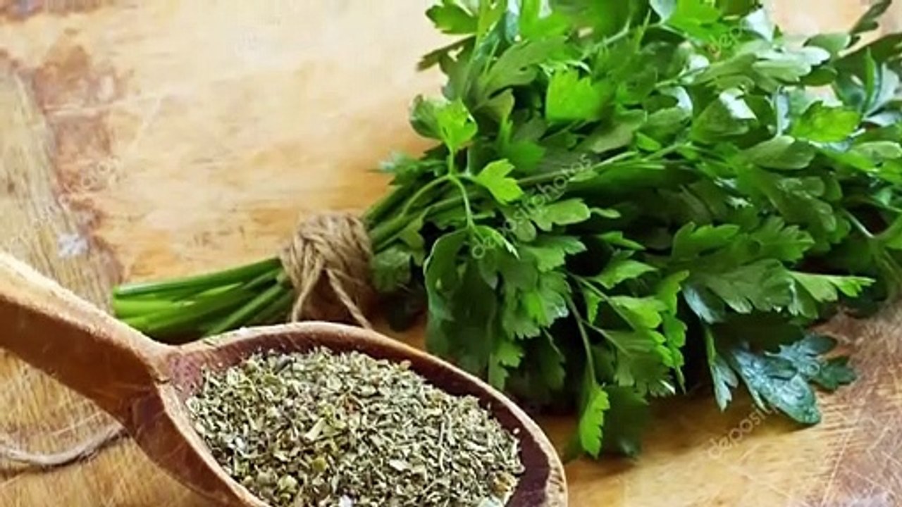 Perejil Y Limón Un Brebaje Para Adelgazar Y Perder Hasta 10 Kilos En 7 Días, Limpia El Estómago, Elimina La Anemia, Sube La Defensa, Regula El Colesterol Alto, Elimina Toxina, Purificar La Sangre Y Más.