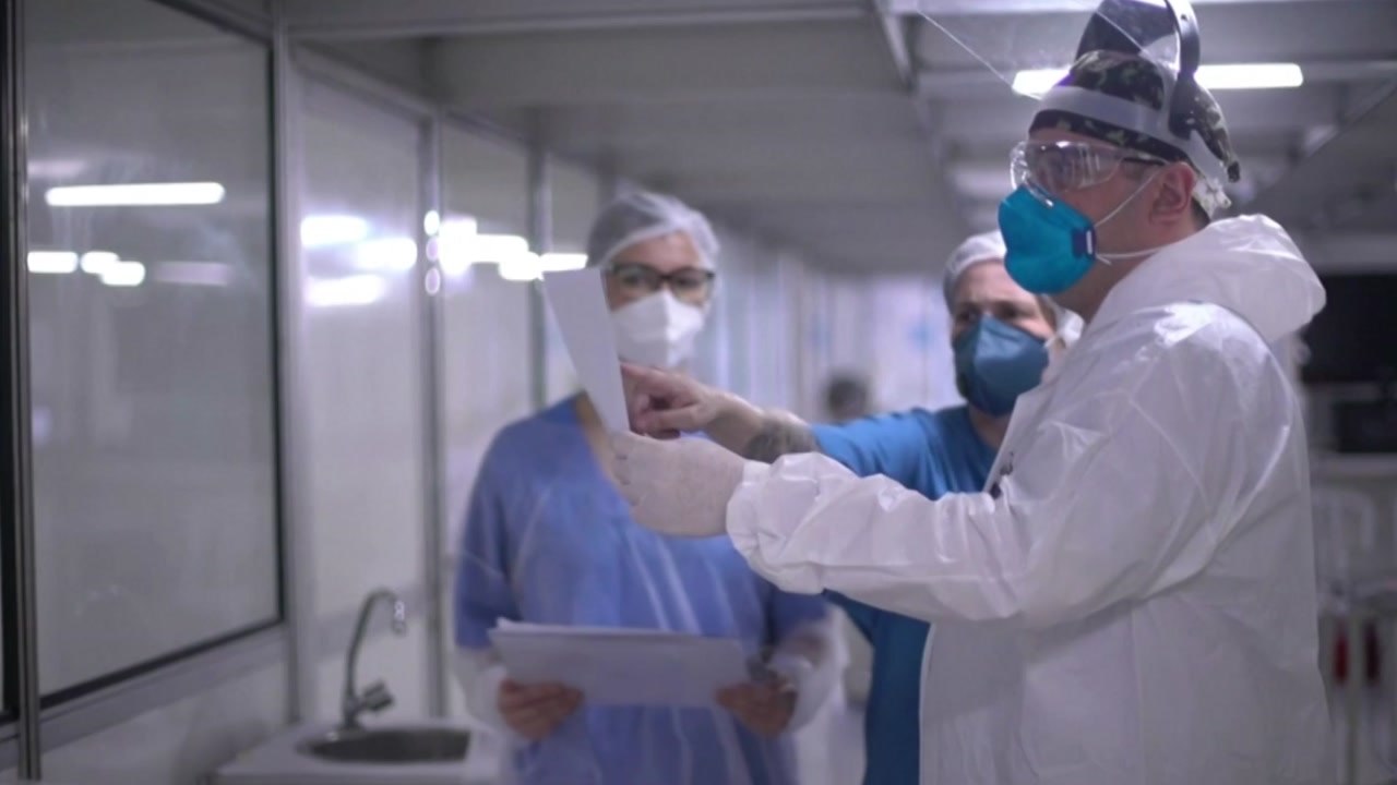 파우치, 남아공 변이 재감염률 경고...EU, 아스트라 백신 '65세 이하 권고' 잇...