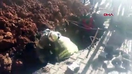 Ümraniye'de kanalizasyon çalışmasında bir işçi toprak altında kaldı