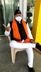 पीएम मोदी के भाई प्रह्लाद मोदी का अमौशी हवाई अड्डे पर अनशन धरना शुरू