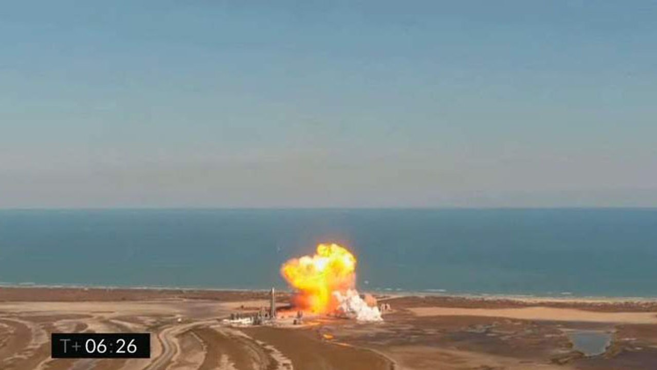 Un prototipo de una nave de SpaceX explota durante un aterrizaje de prueba