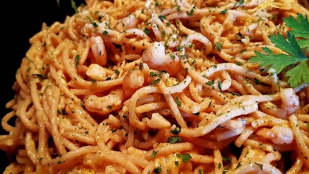 ESPAGUETIS al ajillo con GAMBAS y 4 quesos- La receta GANADORA