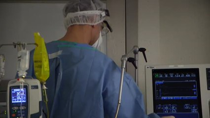 Se casan en la UCI antes de ser sedados e intubados