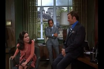 Mary Tyler Moore (S01E24) The Forty Five Year Old Man