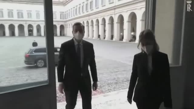 El presidente de Italia encarga a Mario Draghi la formación de un gobierno de emergencia