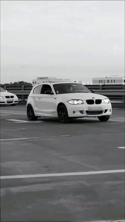 Il éclate sa BMW pendant le tournage d'un clip de Rap (Montpellier)