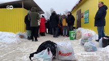 Задержанных на несанкционированных акциях протеста отвезли в спецприемник для иностранных граждан (03.02.2021)