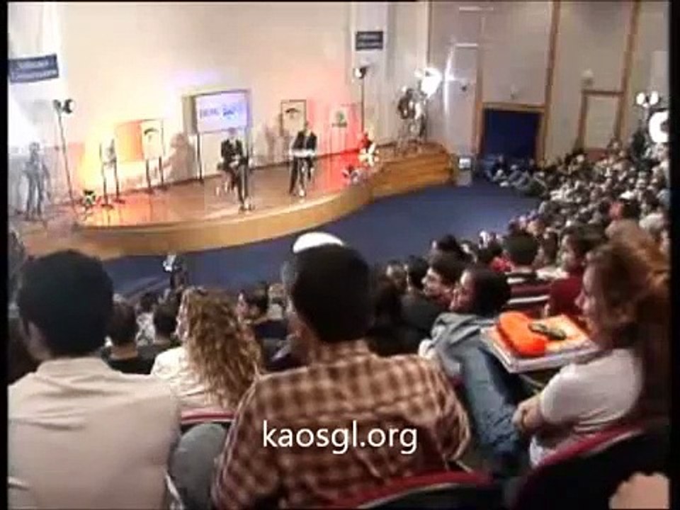 Recep Tayyip Erdoğan : "Eşcinsellerin de kendi hak ve özgürlükleri çerçevesinde yasal güvence altına alınması şart"
