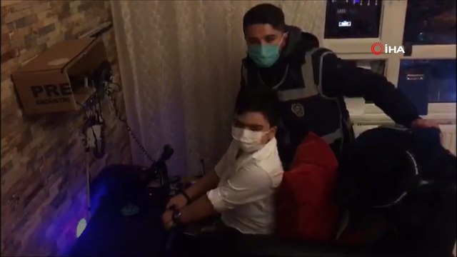 Polis olmak isteyen Uras’a, polis ağabeylerinden doğum günü sürprizi