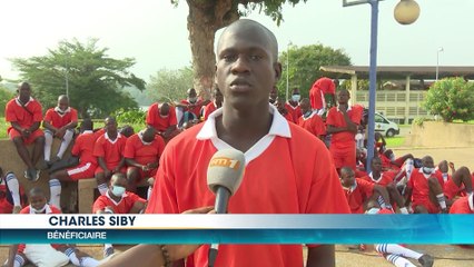 Mamadou Touré, Ministre de l'Emploi des Jeunes visite l'Académie des Sciences de la Mer
