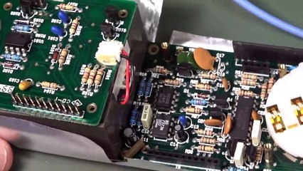 EEVblog #1371 - A 10,000hr Battery Life Bench Multimeter?