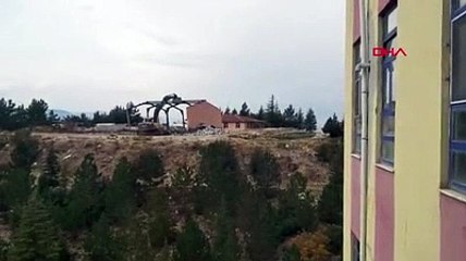 Yıkım sırasında beklenmedik kaza... O anlar kamerada